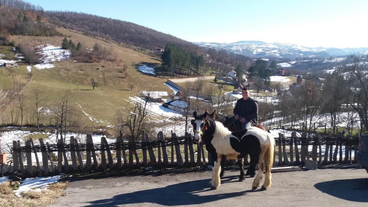 Etno Selo Lelic Bed & Breakfast Валево Екстериор снимка